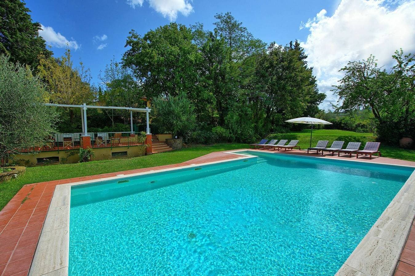 Foto 8 von 41: Villa für 10 Personen mit Pool