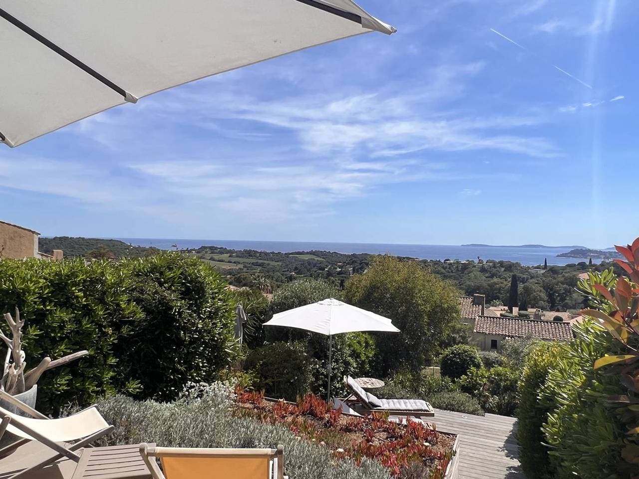 Foto 2 von 11: Mas mit 2 Schlafzimmern, Pool, Tennis, Parkplatz und WLAN