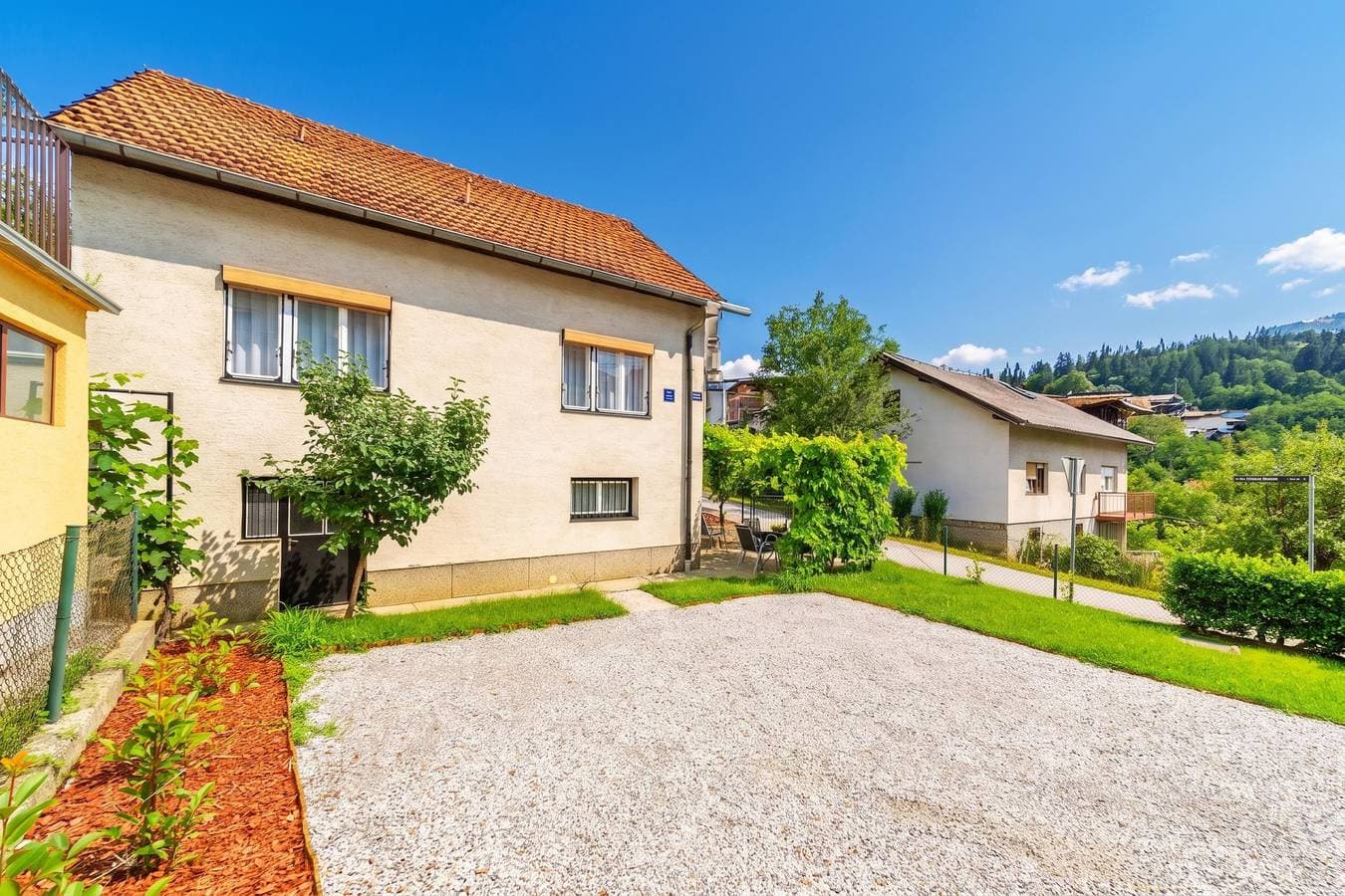 Foto 11 von 25: Family Friendly Apartment With Parking