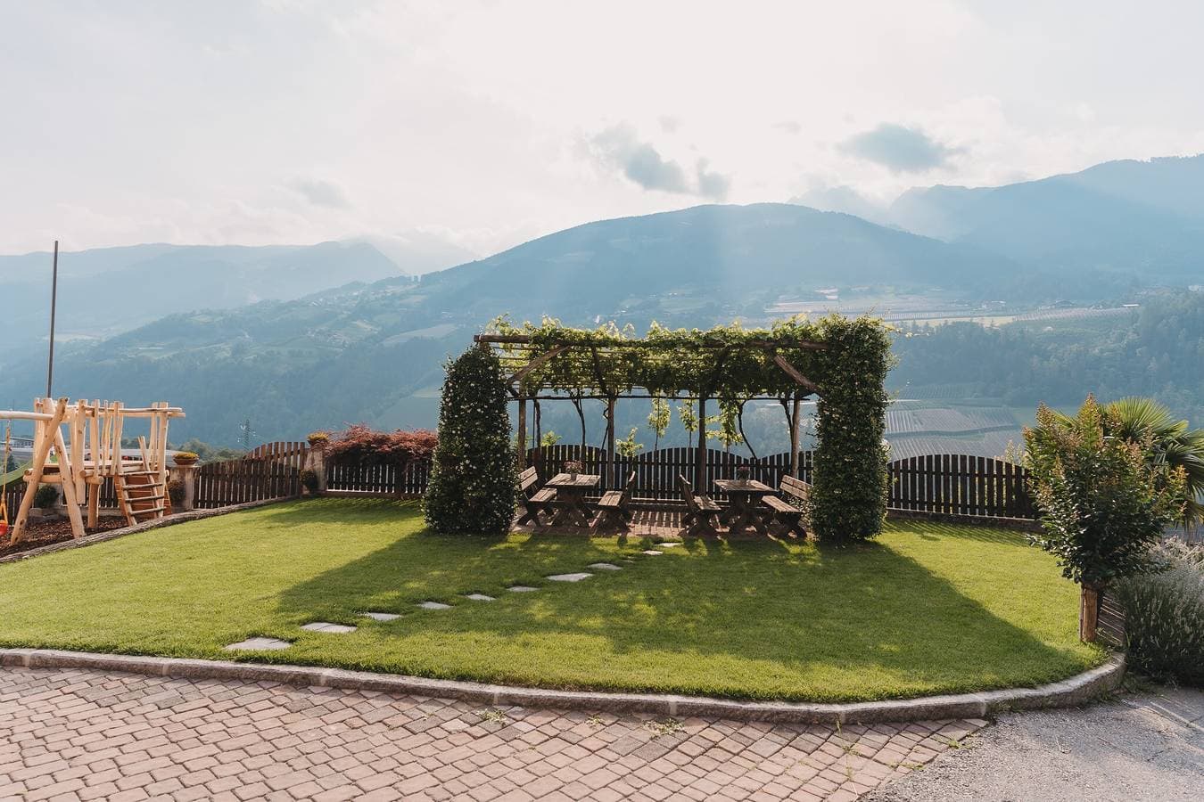 Foto 12 von 19: Apartment 'Morgensonne Innersennerhof' mit Bergblick, WLAN und Klimaanlage