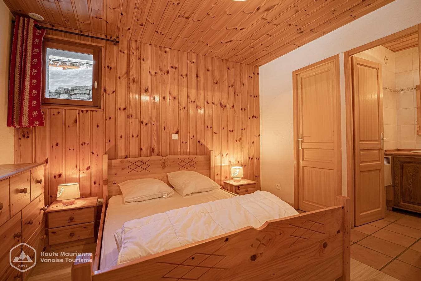 Foto 6 von 15: Chalet „Les Pervenches“: Bergblick, private Terrasse und WLAN