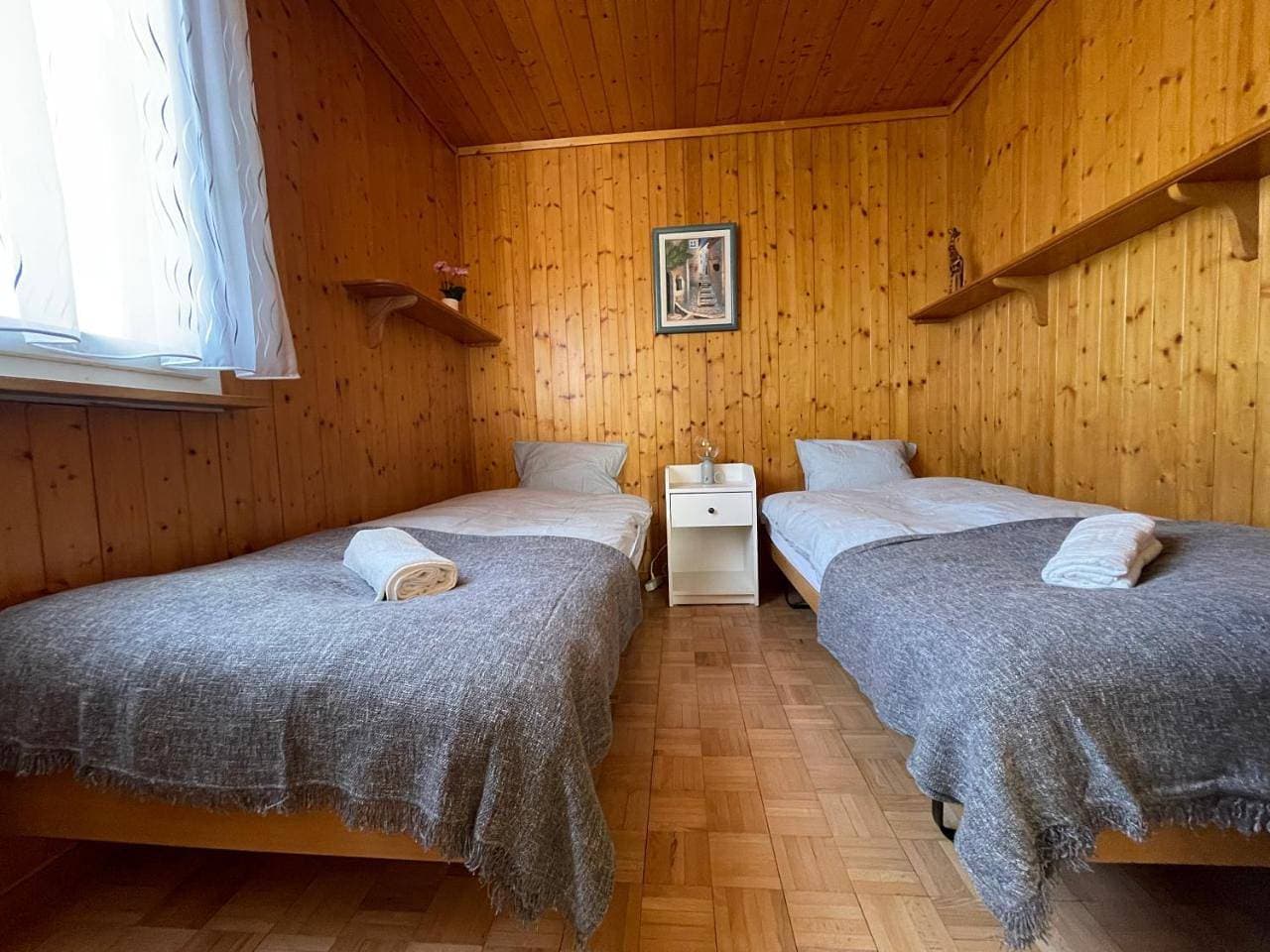 Foto 9 von 39: Three-Bedroom House