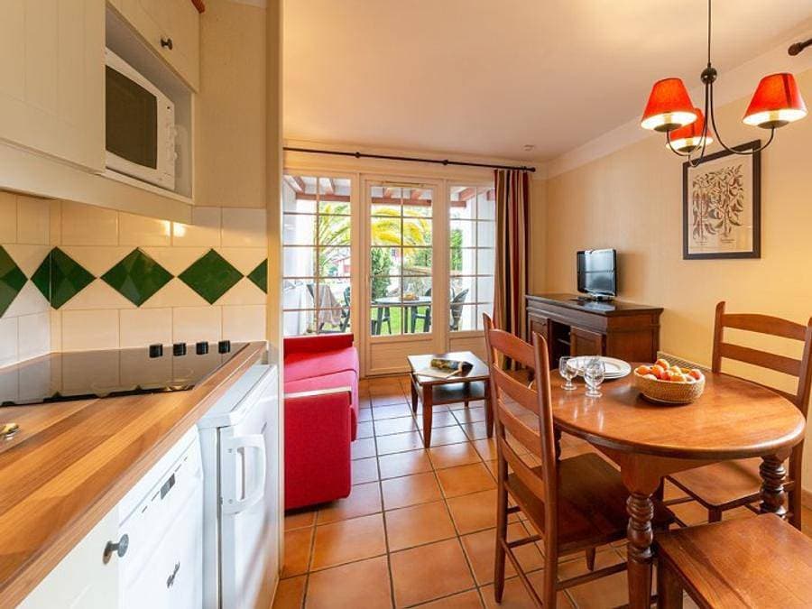 Foto 3 von 35: Pierre & Vacances Résidence La Villa Maldagora - Studio 3 personen - - Terasse