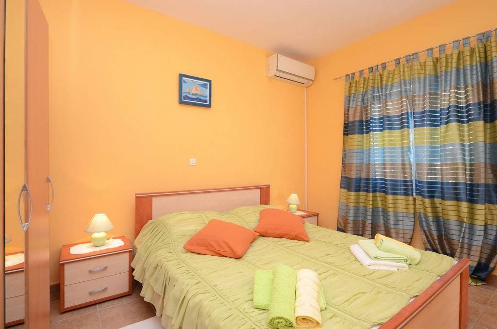 Foto 9 von 40: Ferienwohnung in Karbuni mit Meerblick, Terrasse, Klimaanlage, W-Lan (3609-4)