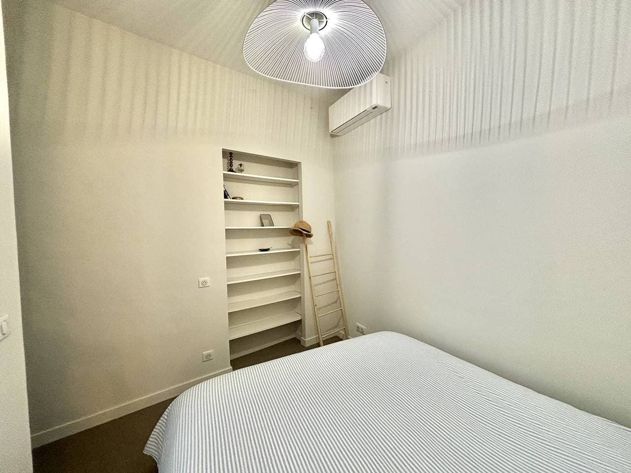 Foto 13 von 15: Zentral gelegenes Apartment in Ajaccio mit Internet, Klimaanlage und Nähe zu Sehenswürdigkeiten