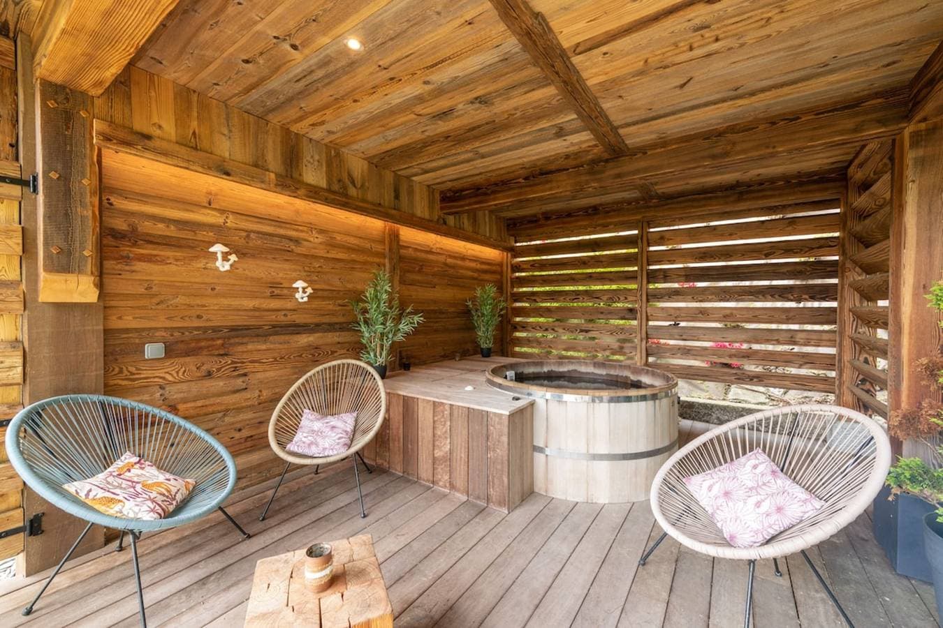 Foto 2 von 17: Chalet für 4 Personen mit Whirlpool