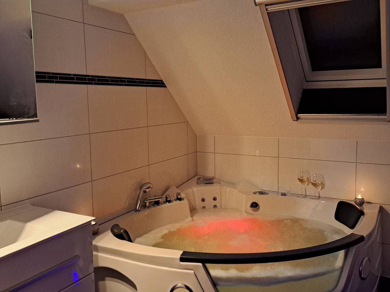 Foto 13 von 44: Mit Whirlpool