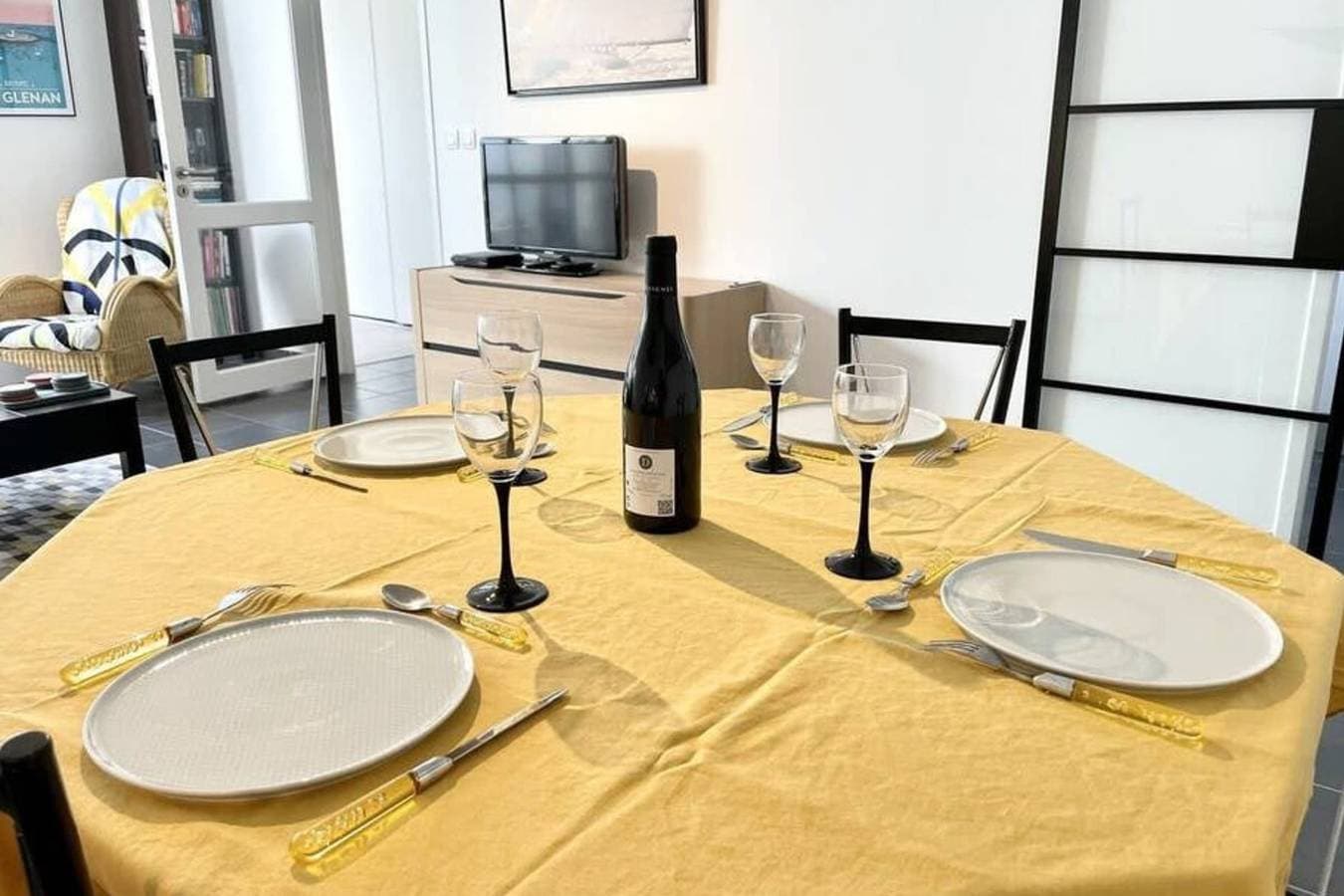 Foto 7 von 23: Ferienwohnung für 4 Personen mit Balkon