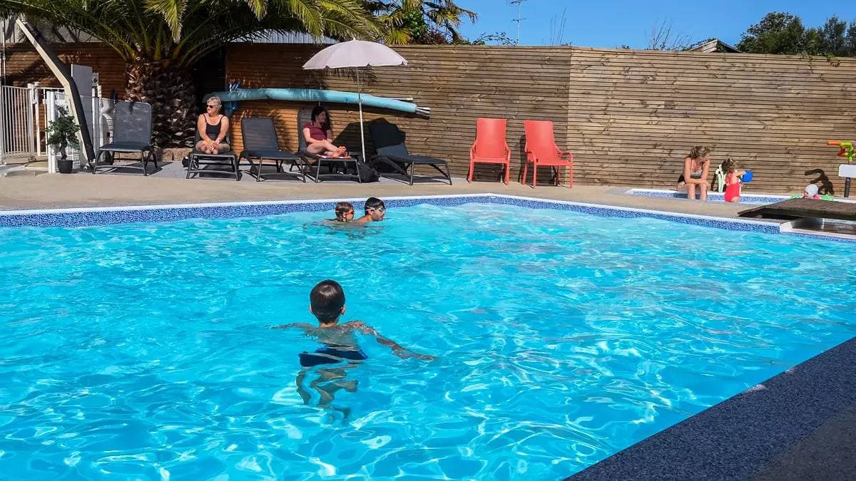 Foto 2 von 76: Pod 15 m2 + Chalet Küche 9 m2 ohne Sanitäranlagen mit TV (2 Erwachsene und 2 Kinder) 4 Personen