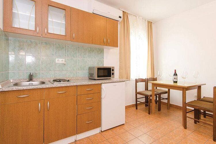 Foto 4 von 13: Apartments Čiovo - Standard Two Bedroom Apartment (A4)