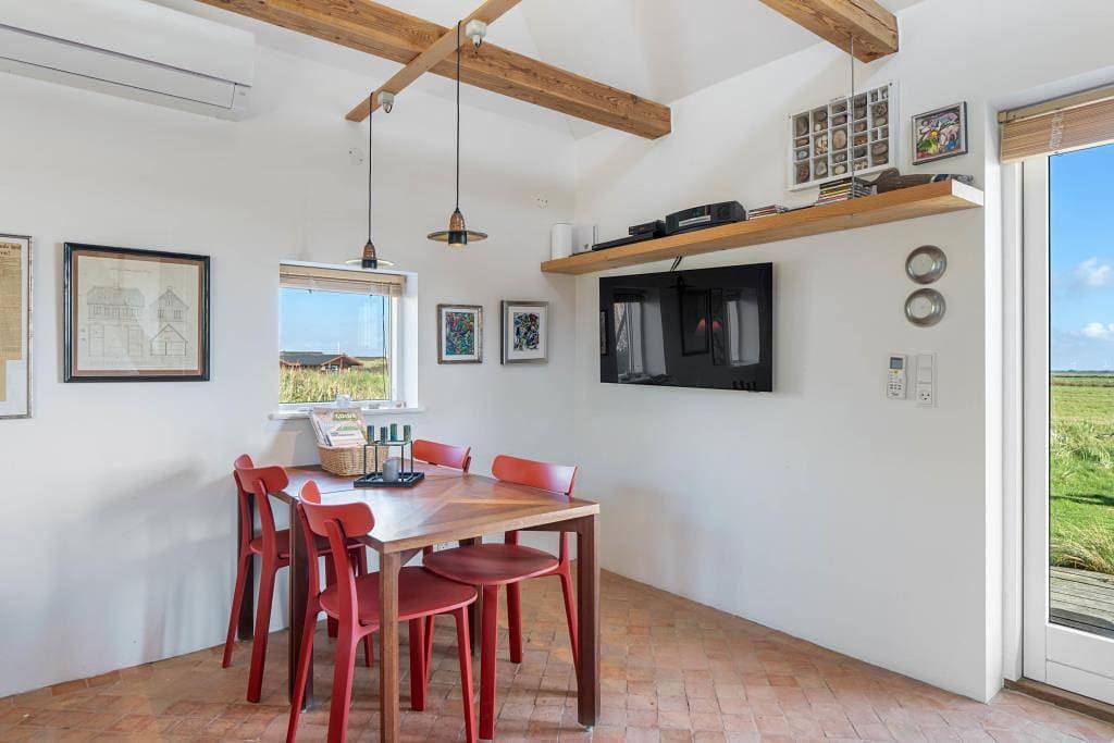 Foto 8 von 29: Einzigartiges Ferienhaus inklusive Wellenrauschen - 50 m Strand