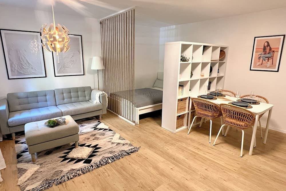 Foto 11 von 22: Jupas° | Red Rock Home - Balkon & Parkplatz