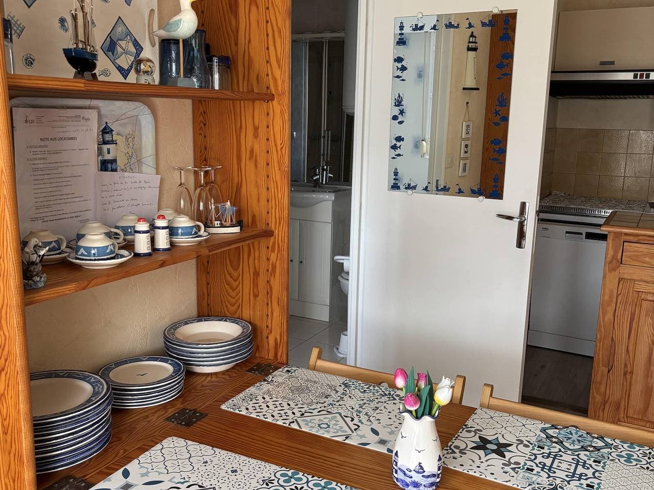 Foto 5 von 16: 2-Zimmer-Wohnung mit Meerblick-Loggia und Parkplatz, Strandnah