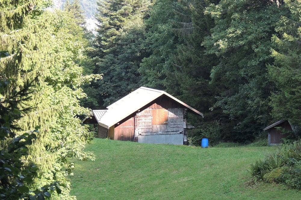 Foto 5 von 22: Liebevoll eingerichtetes Alphüttli