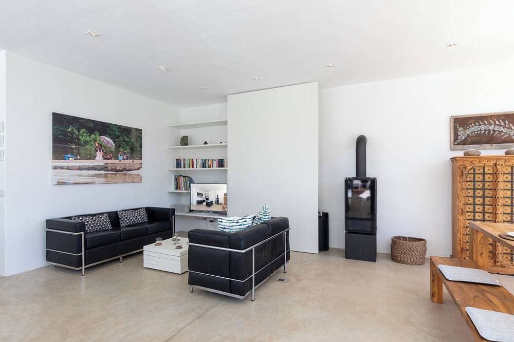 Foto 9 von 22: Luxury Villa in Guatiza-3 Bedrooms-5 Pax-Heated pool-Wi-Fi-Sea view-Chill out