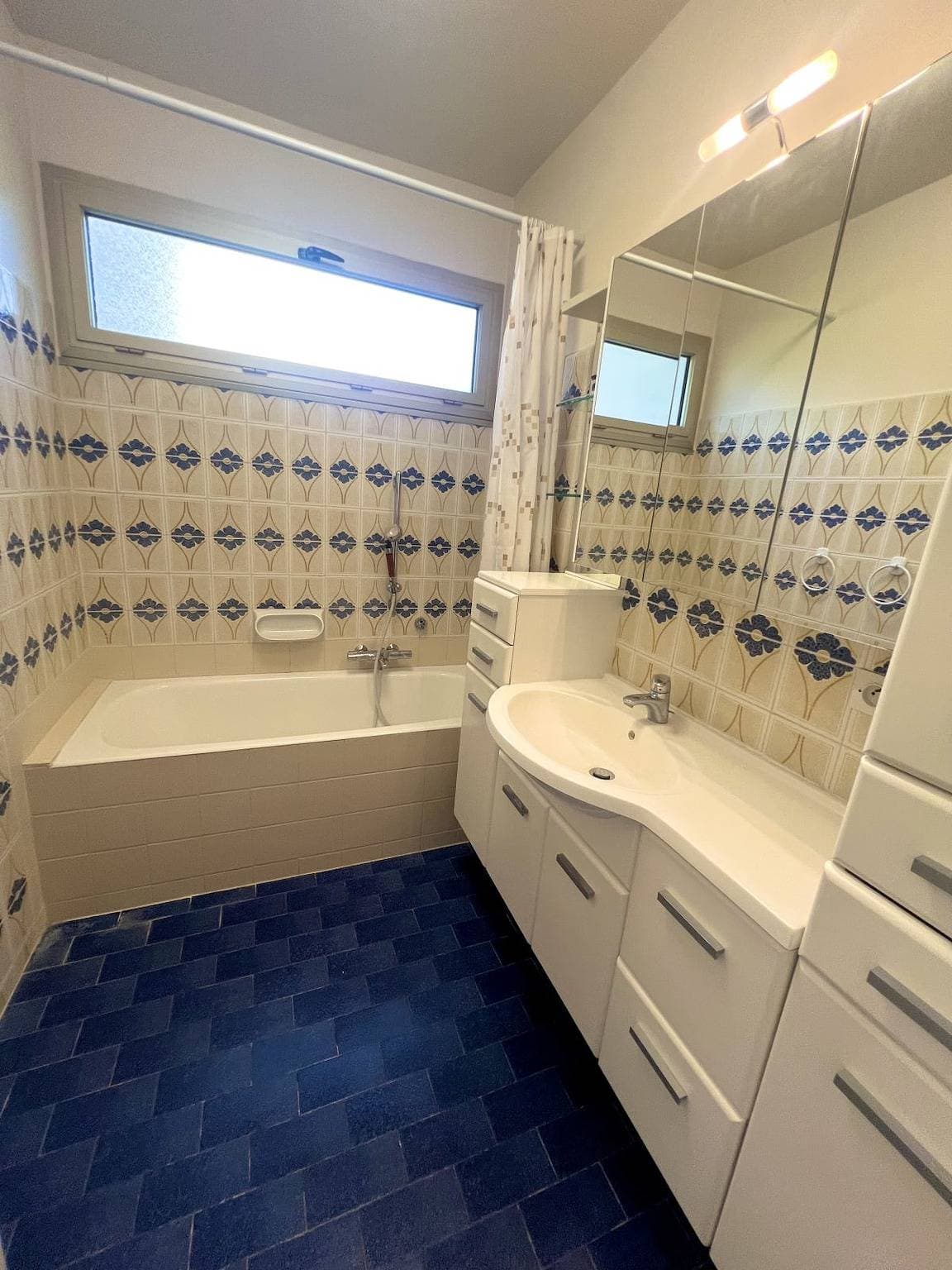 Foto 13 von 20: Ferienwohnung für 4 Personen mit Balkon