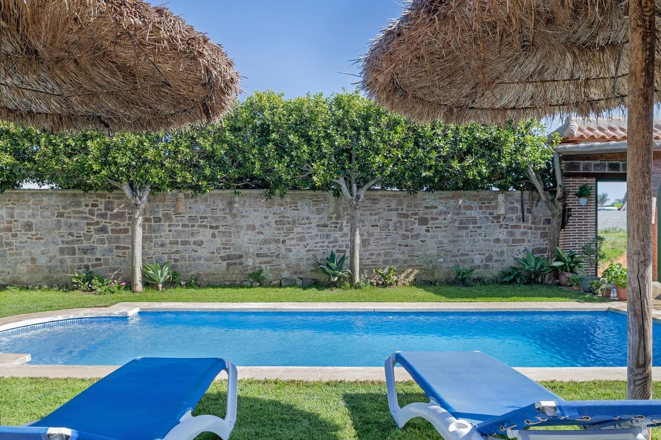 Foto 6 von 29: Ferienhaus 'Alfonso' mit Gemeinschaftspool, WLAN und Klimaanlage