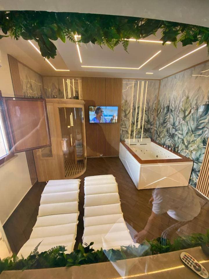 Foto 10 von 37: Queen Suite with Spa Bath