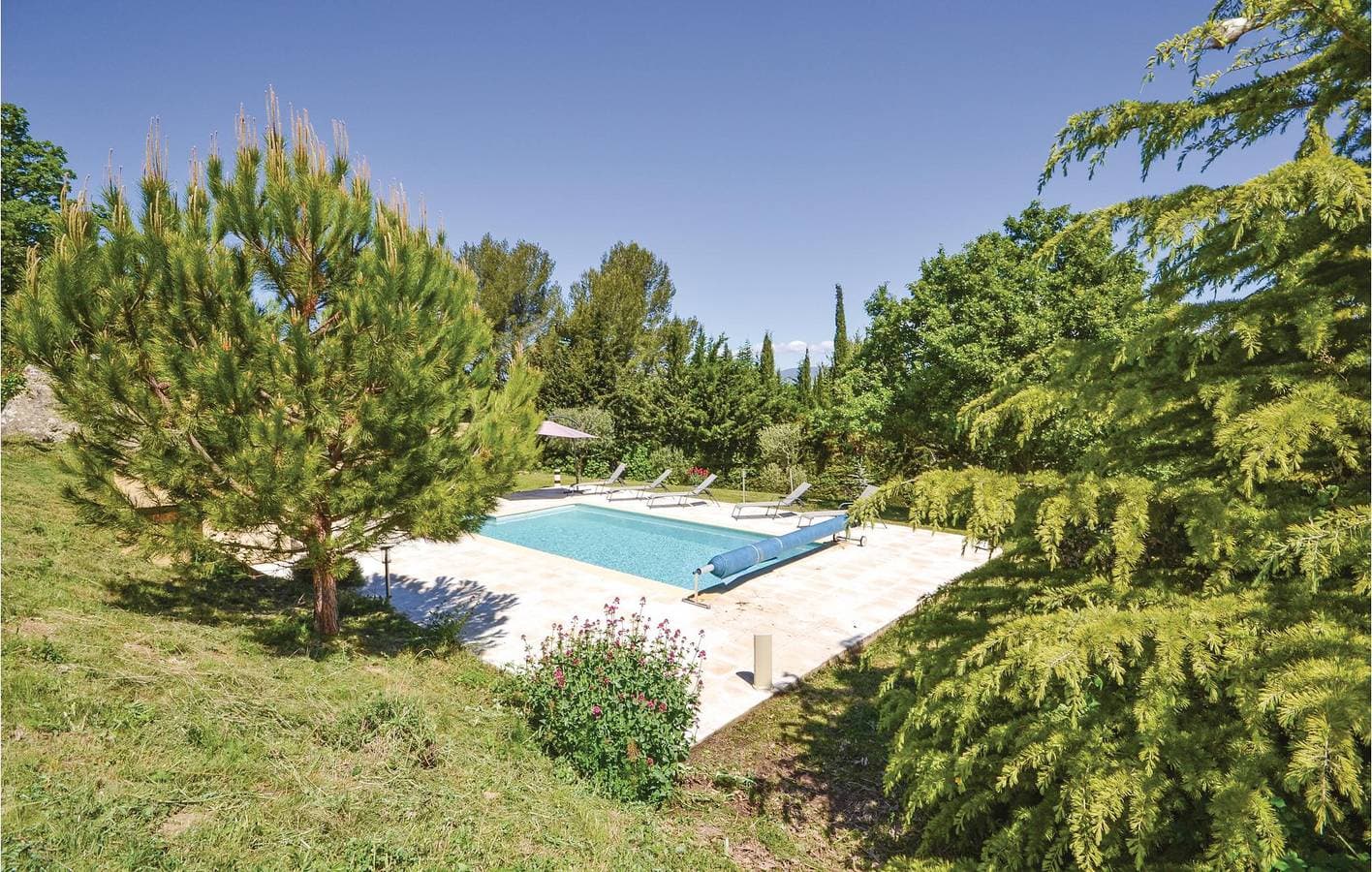 Foto 11 von 26: Wohnung mit AC, Pool & Garten - 2.5km zur Stadt
