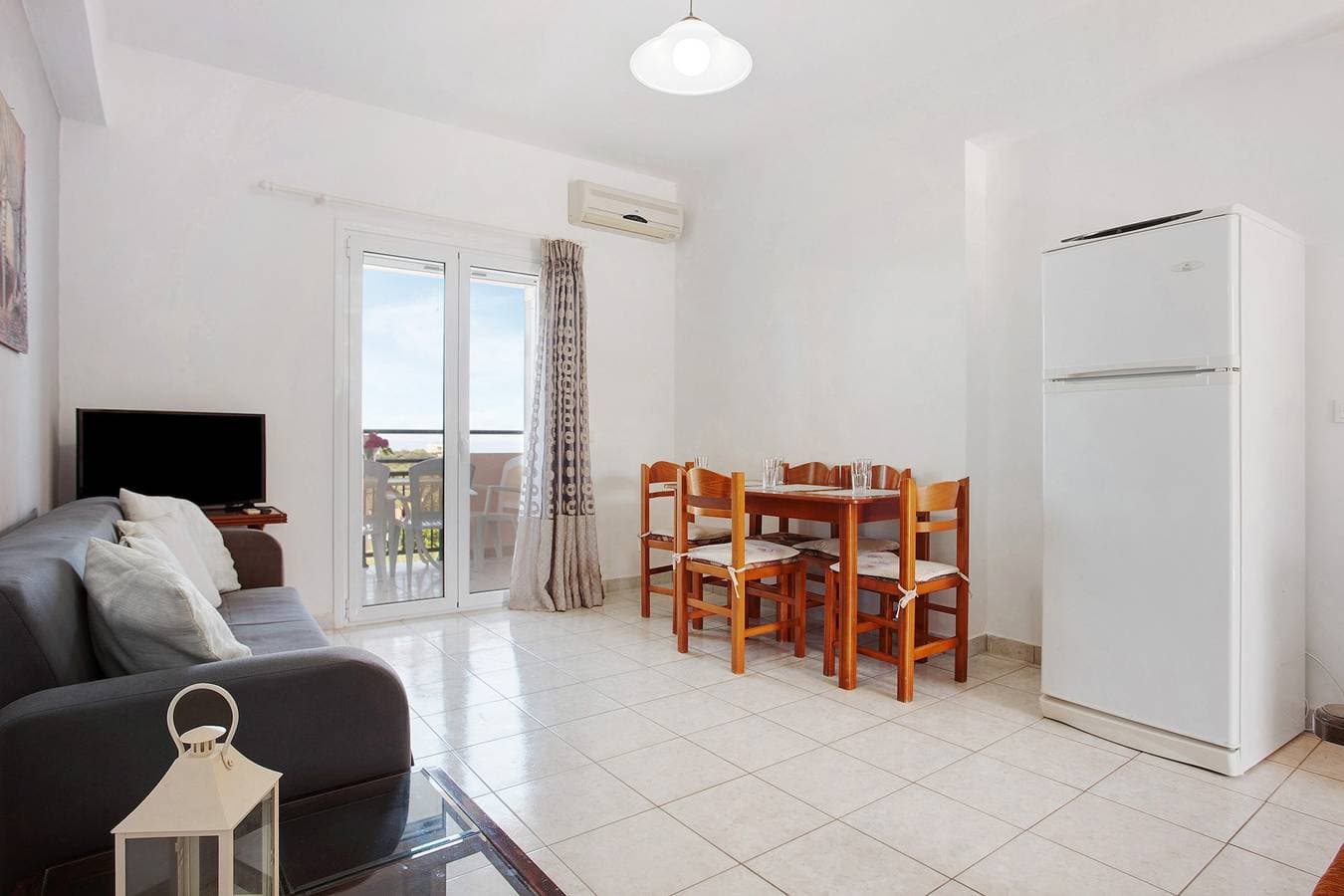 Foto 5 von 30: Ferienwohnung "Yiannis Superior Apartment" mit Meerblick, WLAN und Garten
