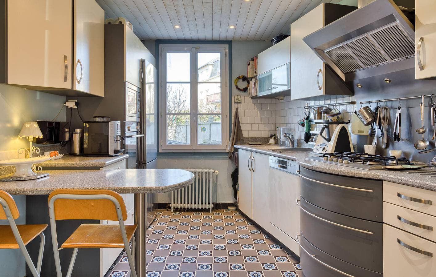 Foto 9 von 23: Gemütliche Wohnung mit Garten, Parkplatz und WiFi in Vernon