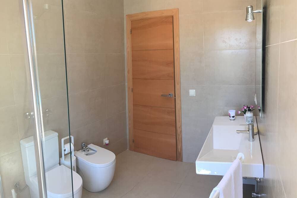 Foto 6 von 30: Neue Villa in Cala Pi. Privater Pool Strand und Abstieg zum Meer. Parken