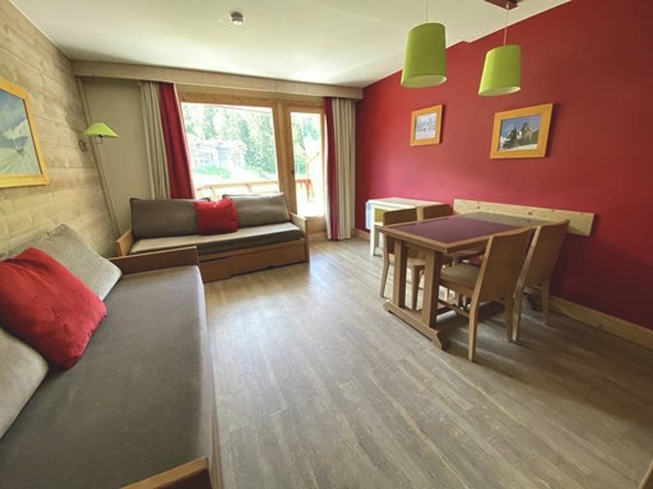 Foto 2 von 12: Ski-in/Ski-out Wohnung mit Parkplatz in La Tania