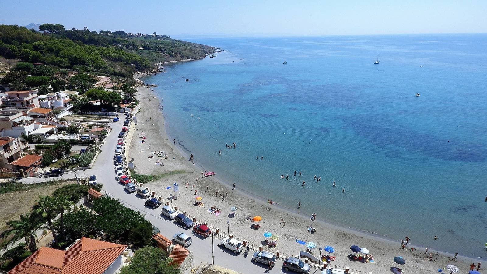 Foto 5 von 34: Sea Front Apartment 4 Betten mit Balkon 250 Meter vom Strand entfernt