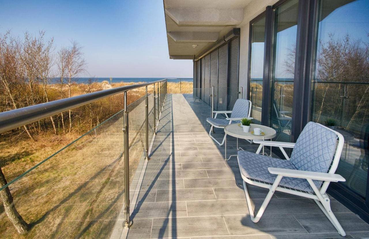Amon przy plaży 1