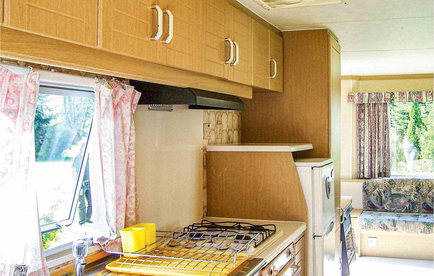 Foto 8 von 16: Wohnwagen für 4 Personen mit Terrasse