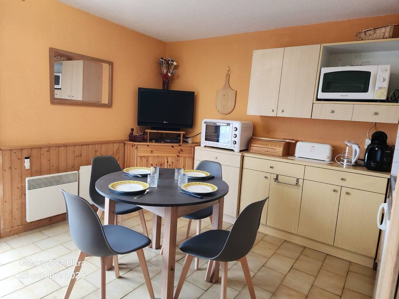 Foto 3 von 16: Gemütliches Studio 200m von den Pisten mit Balkon und TV - Keine Haustiere