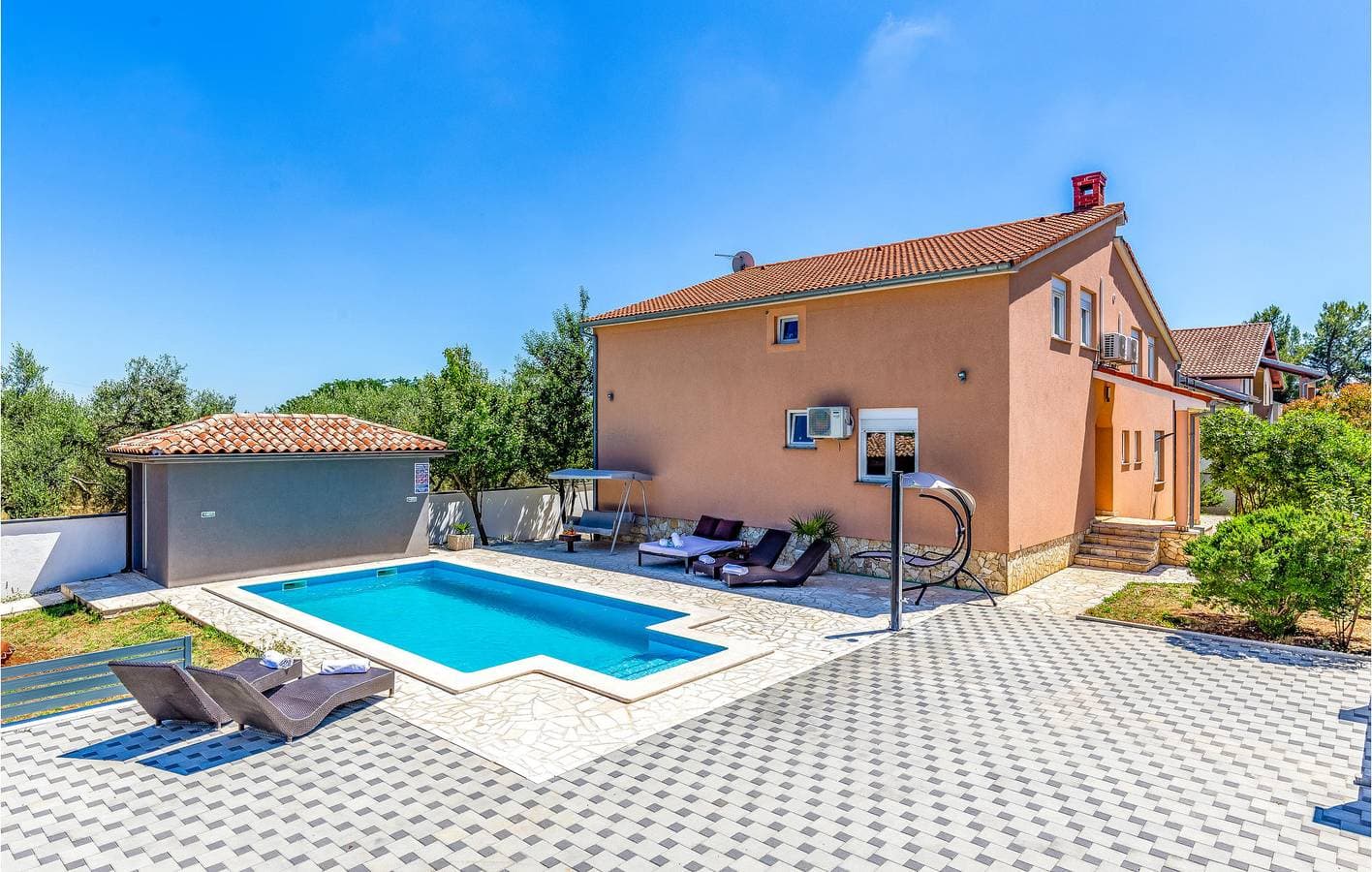 Foto 2 von 20: Modernes 1-Zimmer-Apartment mit Pool, WLAN und Parkplatz in der Nähe des Stadtzentrums von Vintijan