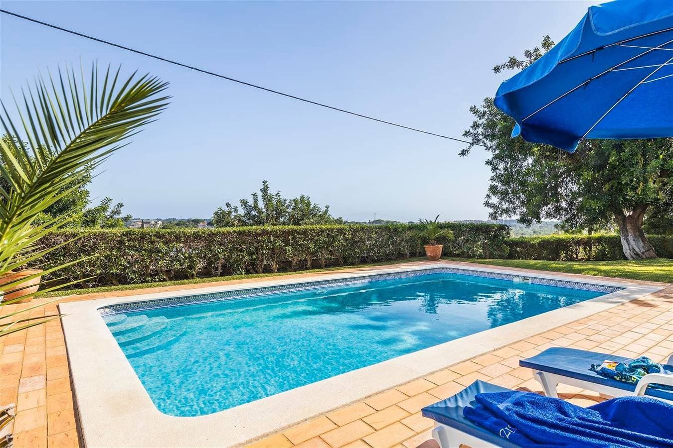Foto 5 von 26: Villa Casa Moura mit Bergblick, Pool und WLAN
