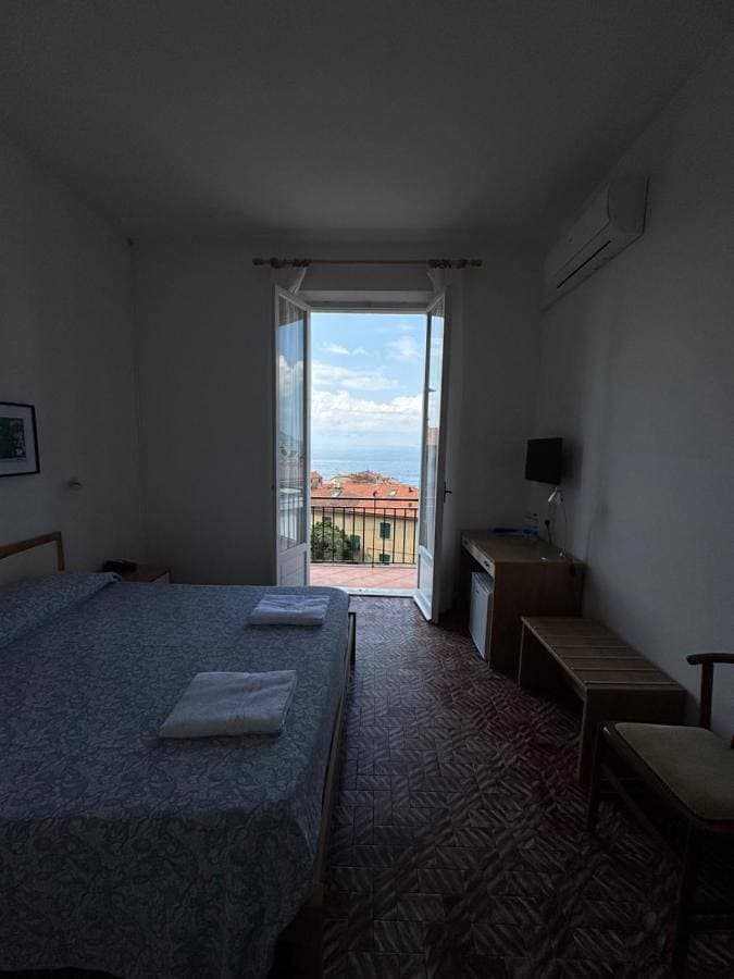 Foto 2 von 5: Double Room with Garden View