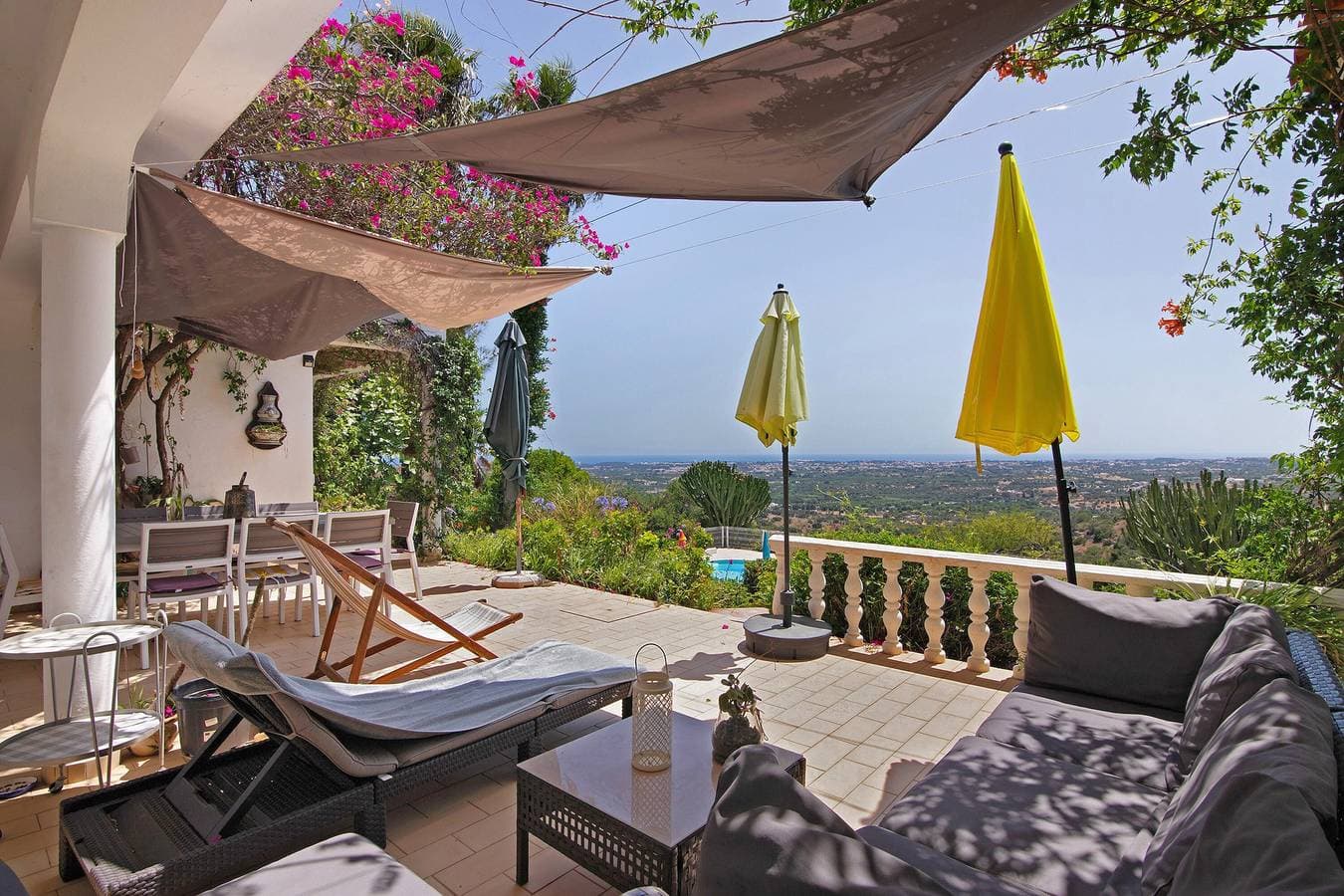 Foto 3 von 35: Villa 'La Ribeyre' mit Meerblick, privatem Pool und WLAN