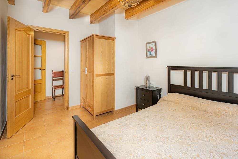 Foto 6 von 30: Cottage mit privatem Pool, kostenlosem WIFI, Blick auf die Berge und großem Garten.