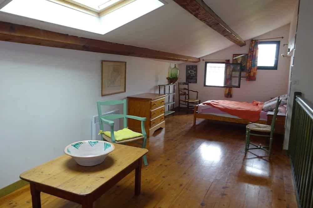 Foto 2 von 16: Authentic village house with