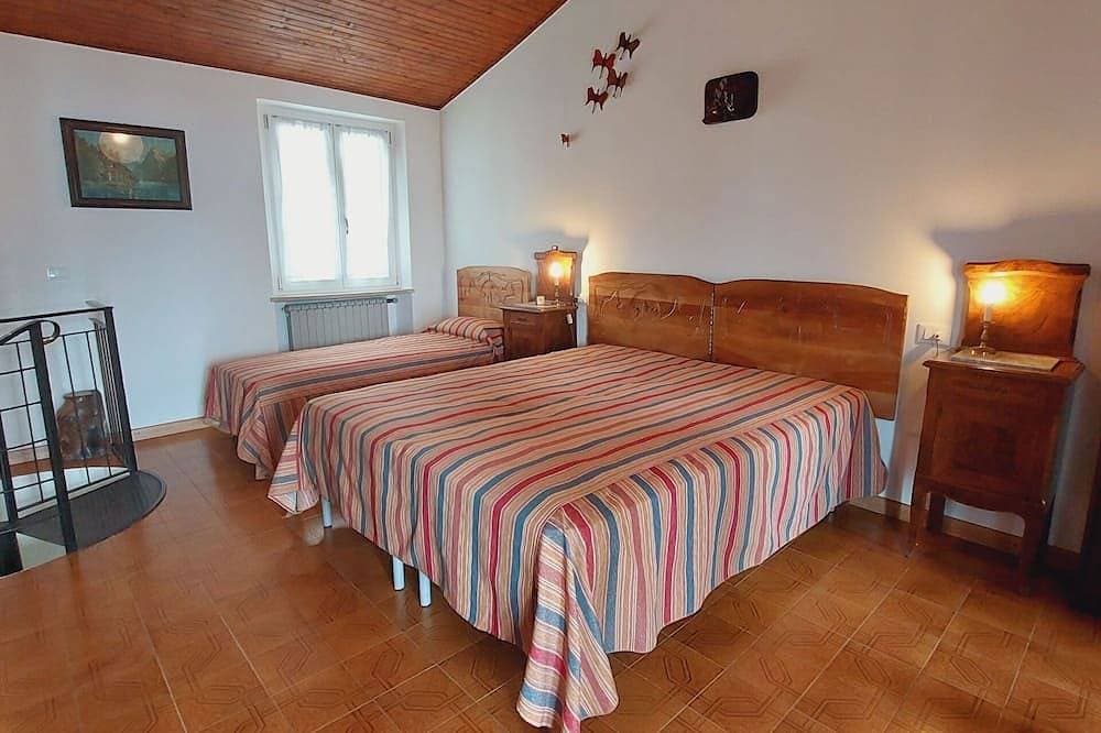 Foto 6 von 30: Schönes alleinstehendes Ferienhaus für 3 Personen mit  W-Lan, TV und Terrasse