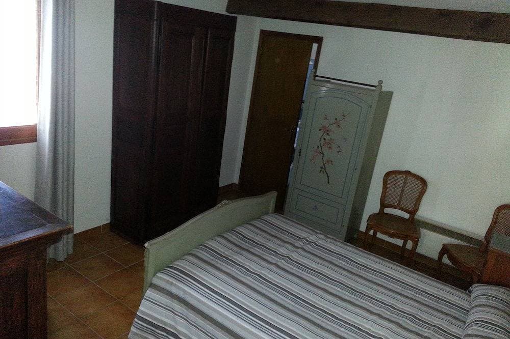 Foto 4 von 20: 65m2 Wohnung, unabhängig in Villa, Terrasse, Garten und Parkplatz, 5 Pers.