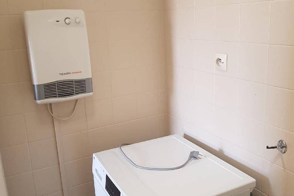 Foto 8 von 27: Ferienhausvermietung in La Croix Valmer: Privatdomain mit Schwimmbad
