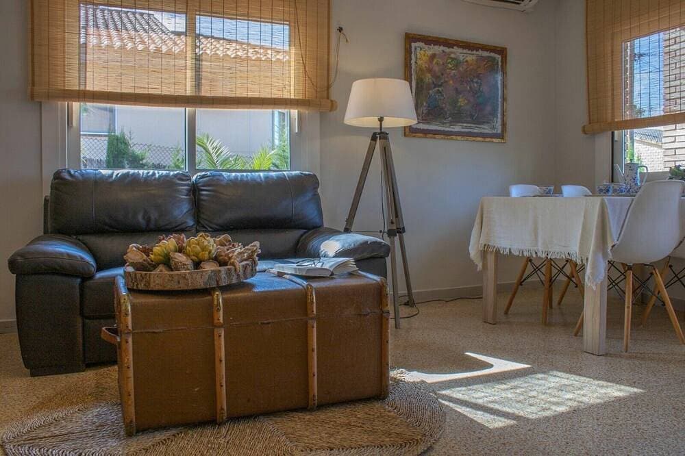 Foto 9 von 30: Ferienhaus 'California Relax bei Sitges' mit privatem Pool, WLAN & Klimaanlage