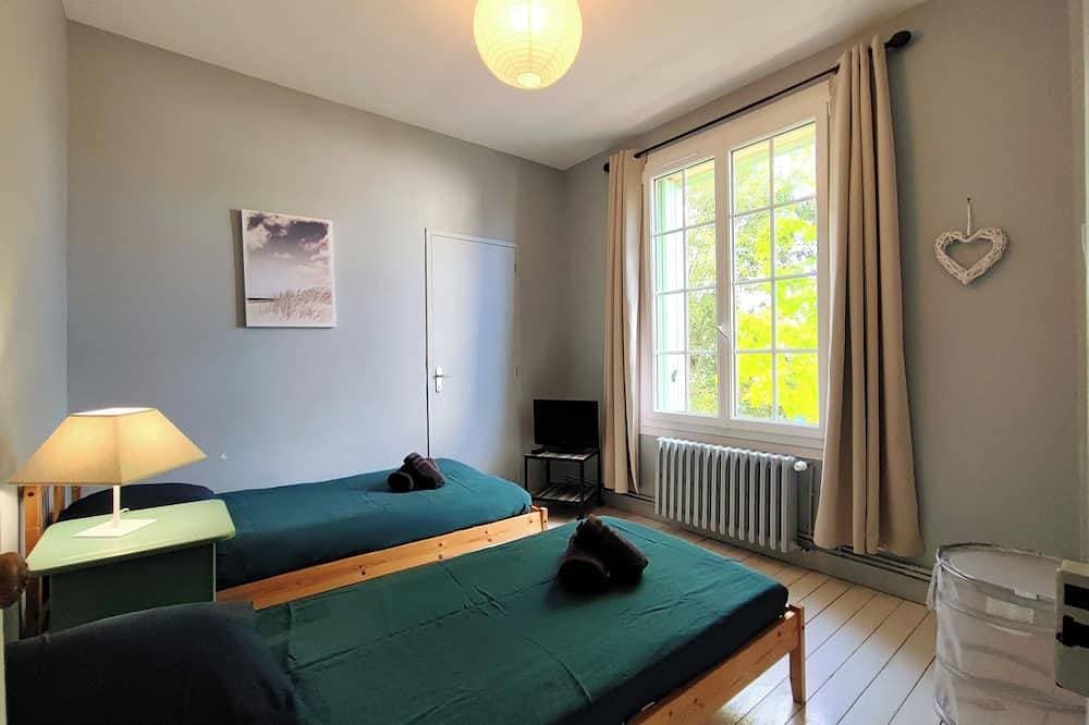 Foto 5 von 30: Strand 2 Minuten zu Fuß - Landungsstrände - Großer ummauerter Garten