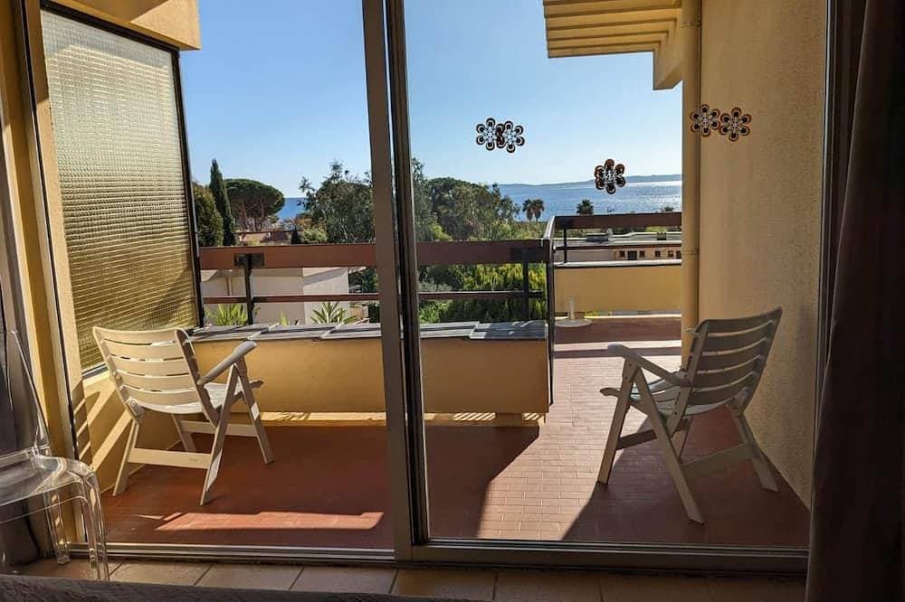Foto 9 von 9: Exceptional sea view! Terrace, Private garage, Walking distance to the beach