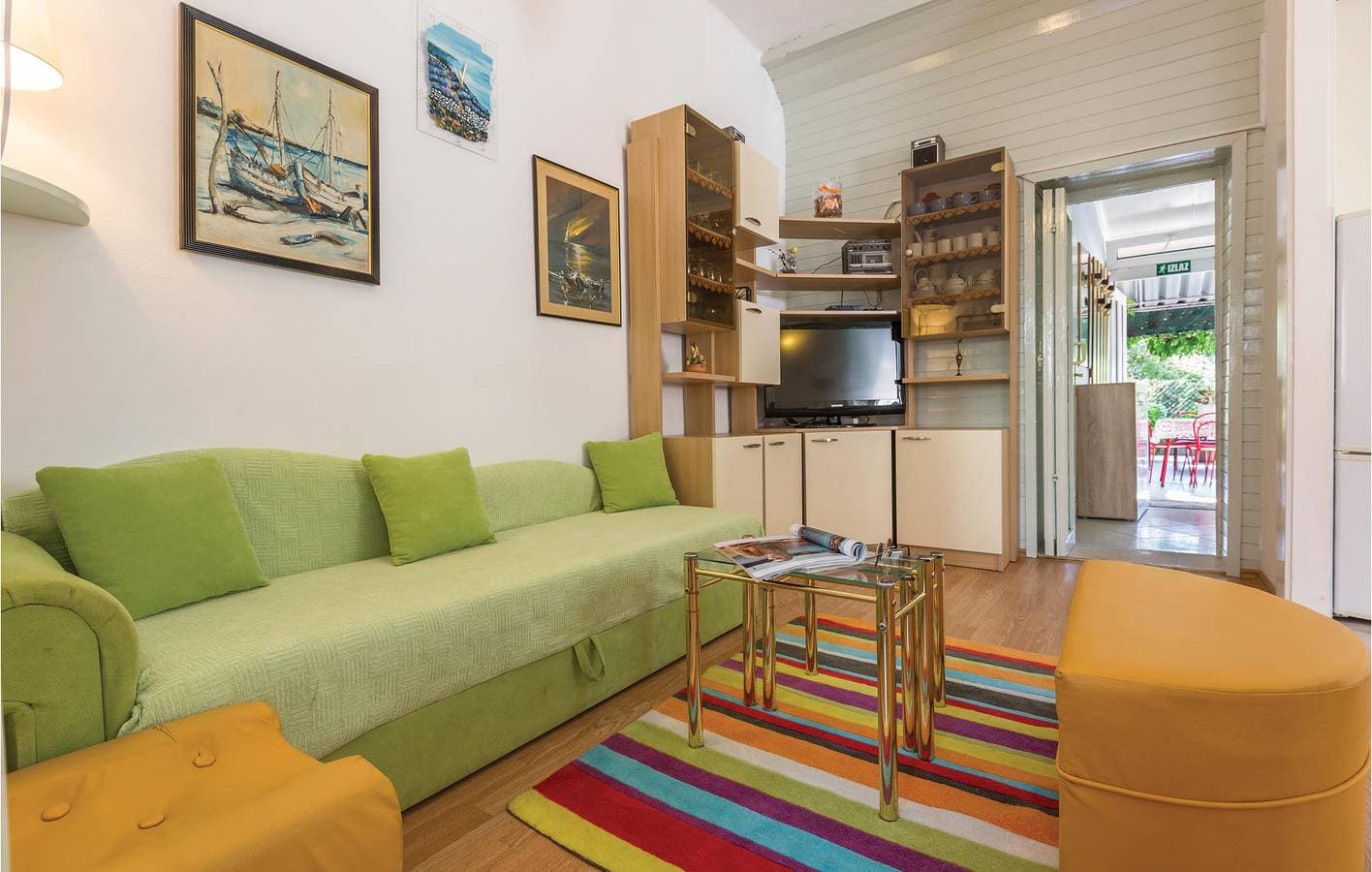 Foto 9 von 24: Gemütliche Ferienwohnung mit Terrasse in der Nähe der Küste von Makarska und mit Restaurants