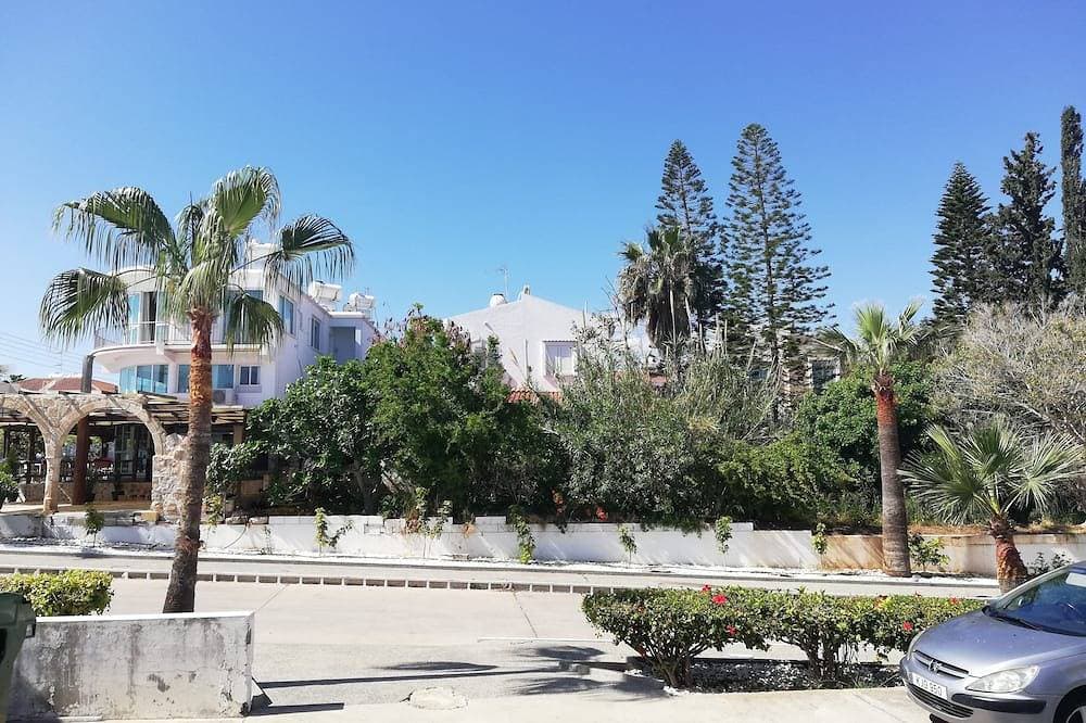 Family Villa Gardens Estates 2 min walk to the scenic Kapparis beach 1