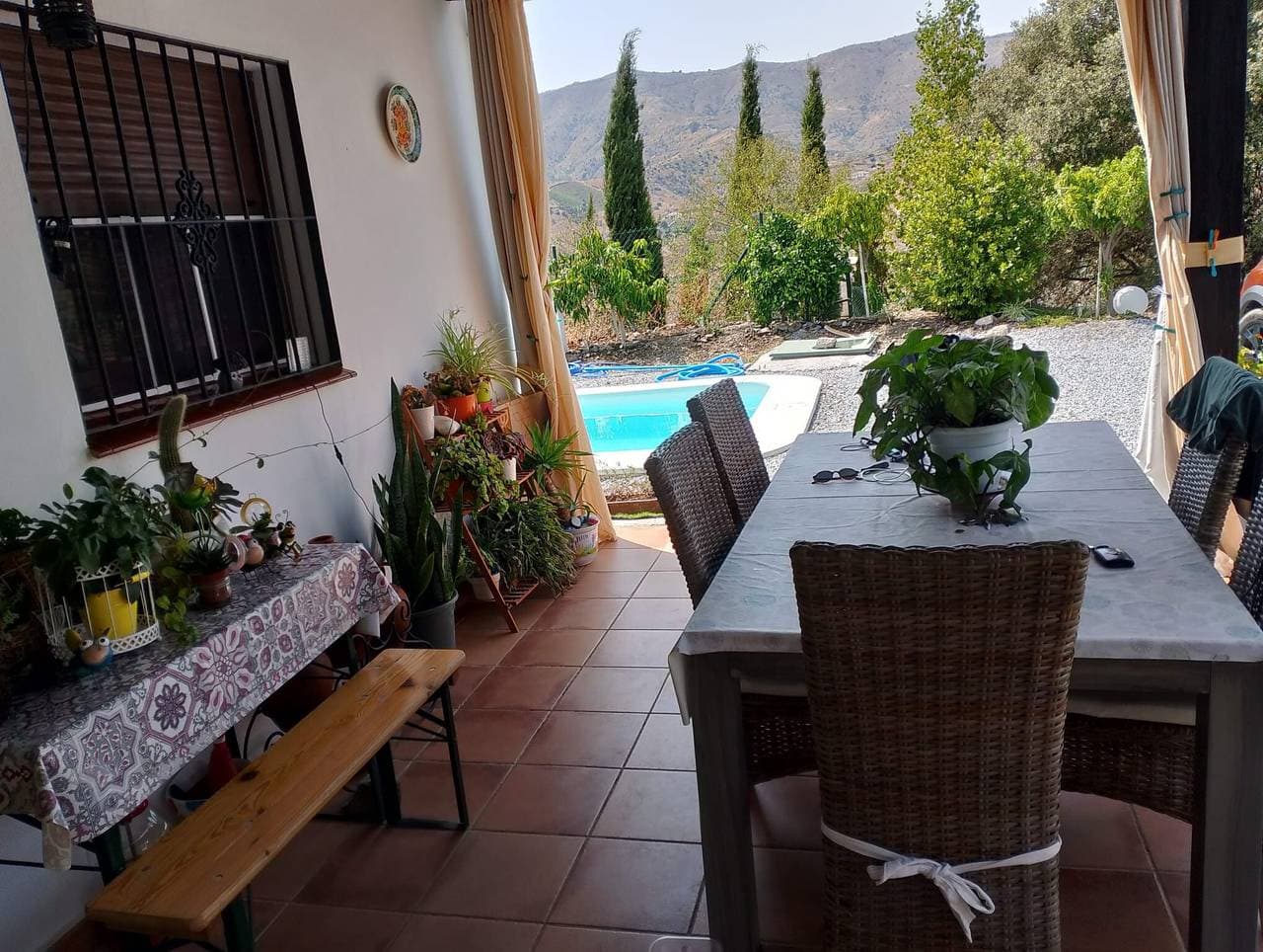 Foto 7 von 24: 'Casa Rural Cuesta Málaga' mit Bergblick, privatem Pool und Klimaanlage