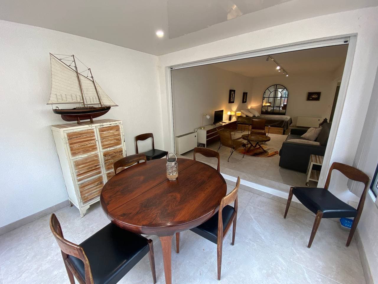 Foto 10 von 24: Geräumiges renoviertes Studio mit Terrasse und privatem Parkplatz