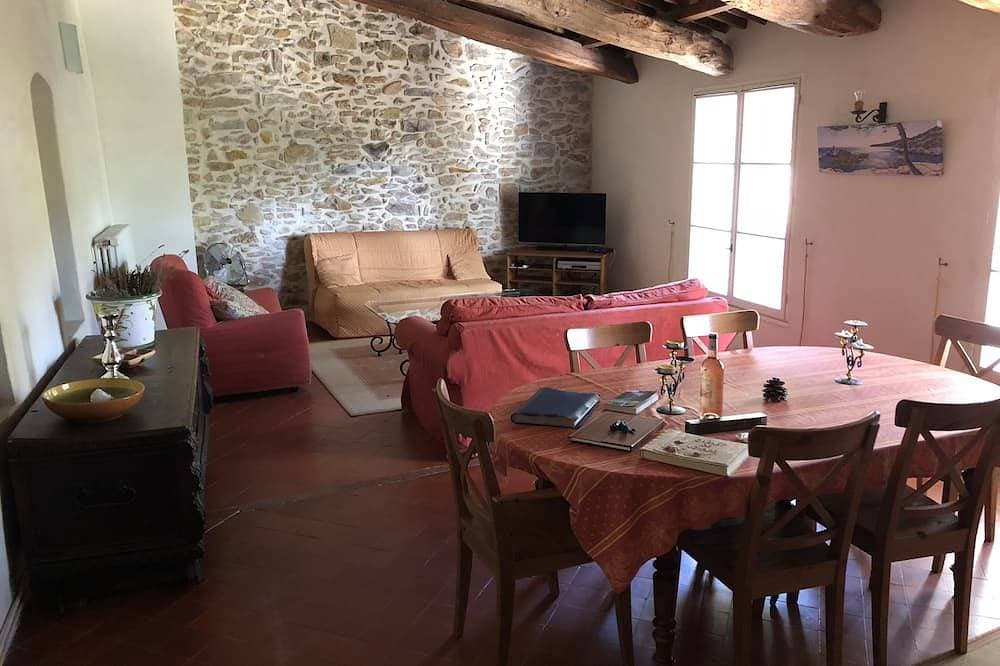 Foto 8 von 30: Familienapartment, 2-4 Personen, in der Provence Mas 16. Jh., Pool, Garten, Parkplatz