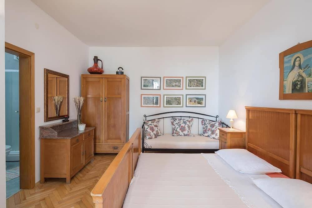 Foto 3 von 30: Umweltfreundliche erstaunliche Villa mit Meerblick, Pool, Spielplatz, Selbstpflückgarten...