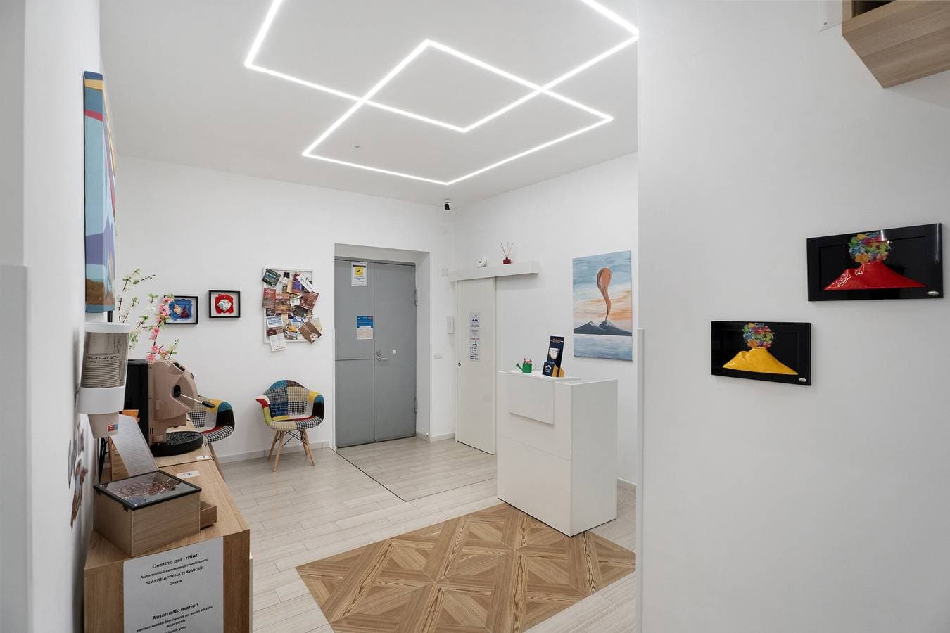 Foto 9 von 21: Le Stanze In Centro – Deluxe Doppelzimmer im Herzen von Neapel